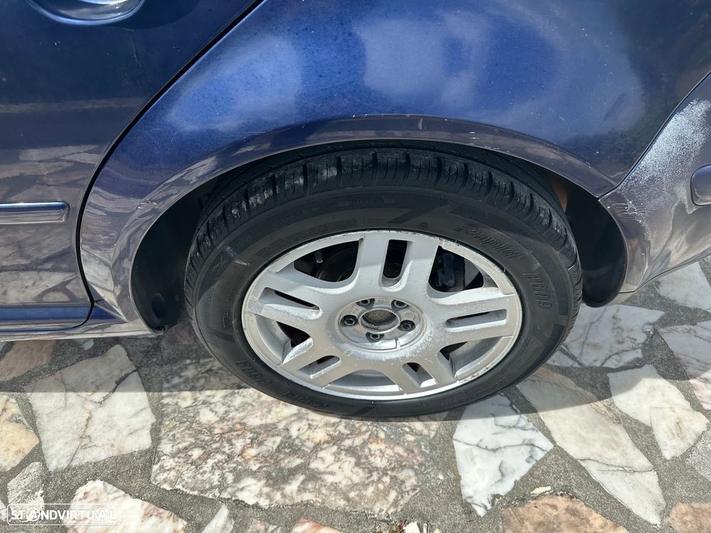 VW Golf 1.4i Confortline JE+AC - 11