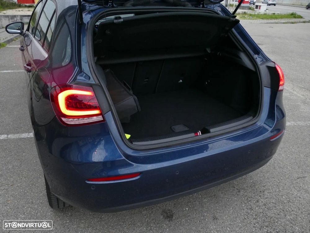 Mercedes-Benz A 250 e Style Plus - 13