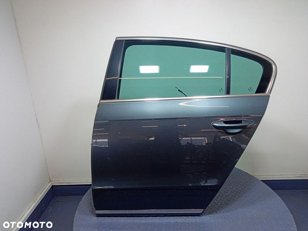 VW PASSAT B7 SEDAN DRZWI TYŁ LEWE TYLNE LK7X - 1