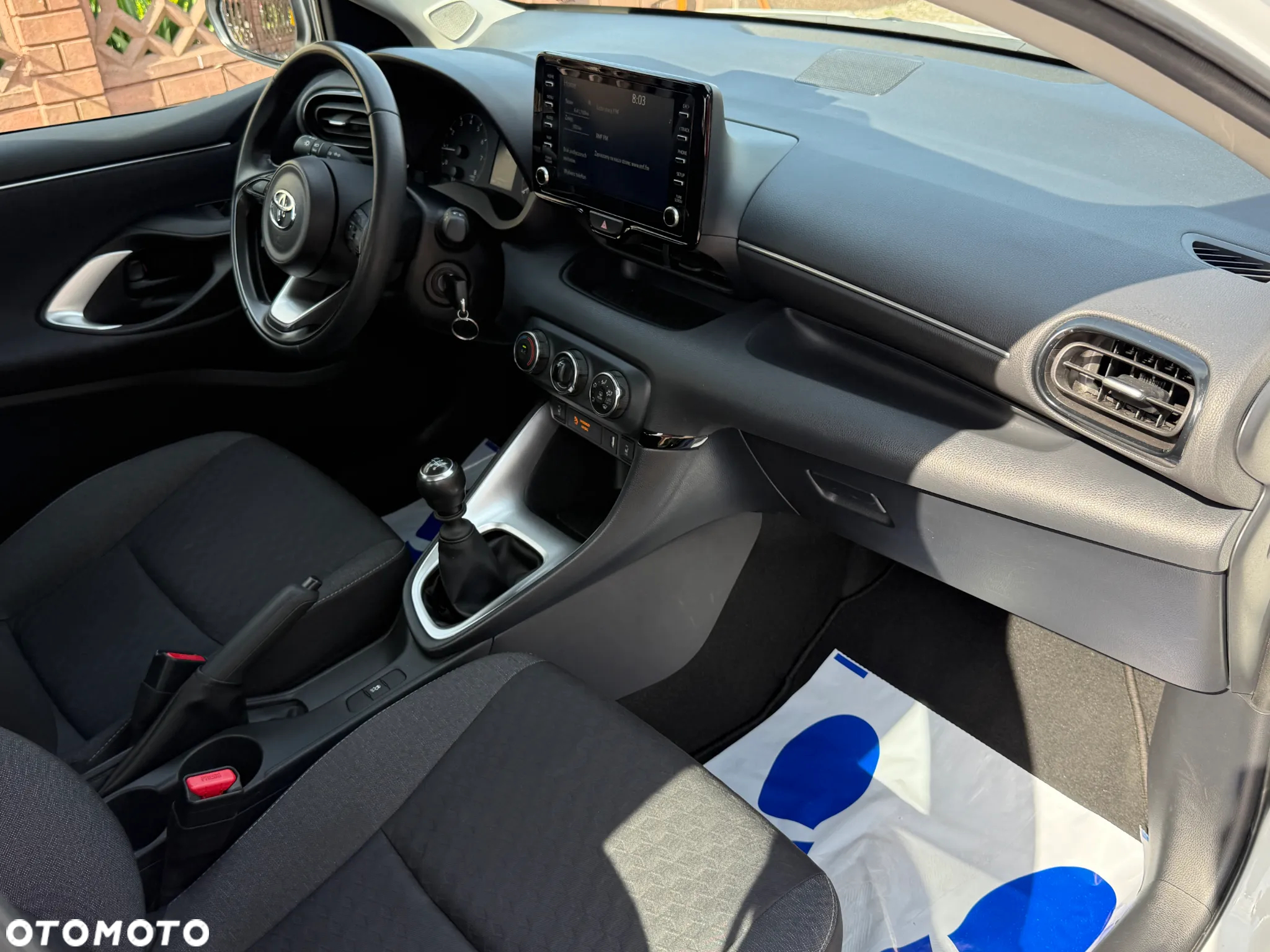 Toyota Yaris 1.5 Comfort - 12