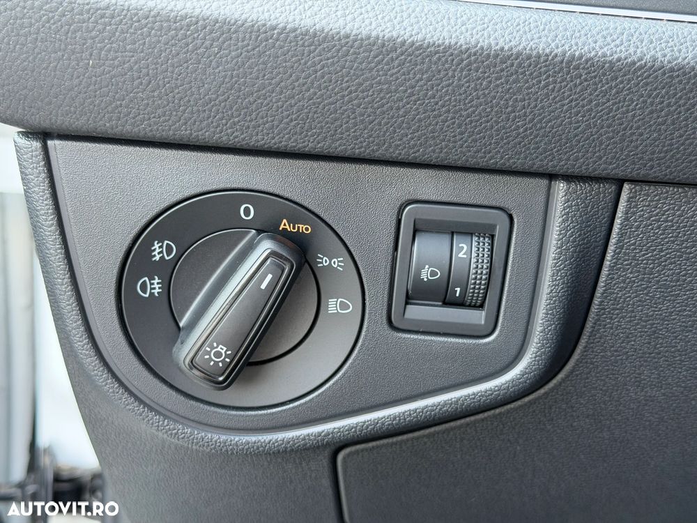 Volkswagen Taigo 1.5 TSI 150CP DSG7 R-Line - 13