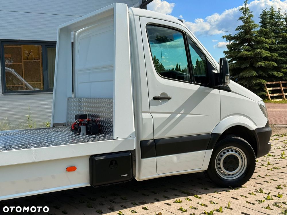 Mercedes-Benz Sprinter - 5