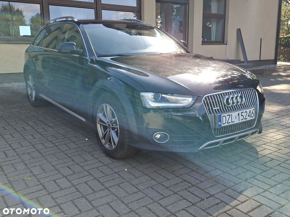 Audi A4 Allroad 2.0 TDI Quattro S tronic - 12