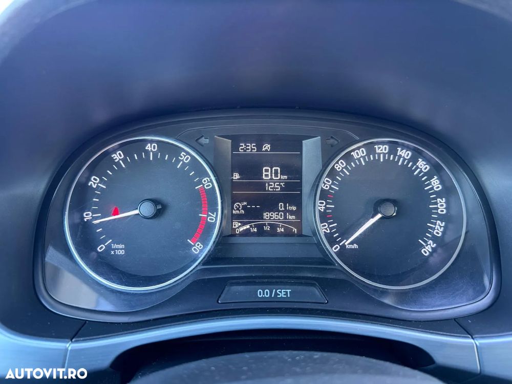 Skoda Fabia 1.0 MPI Ambition - 23