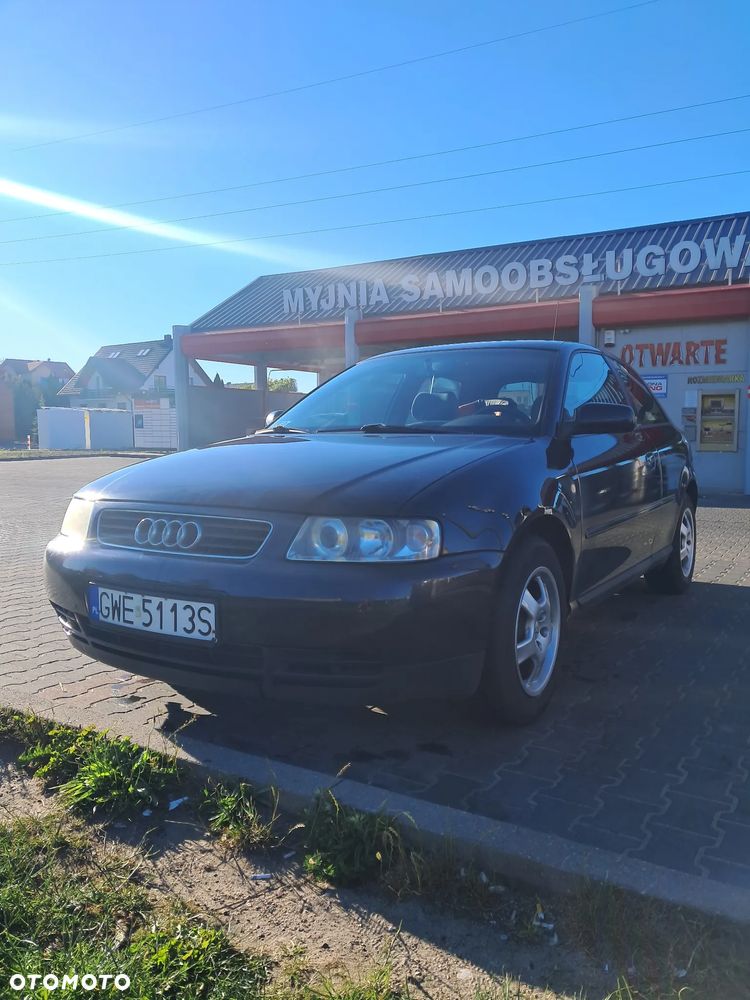 Audi A3 3-drzwiowe 1.6 Ambiente - 1