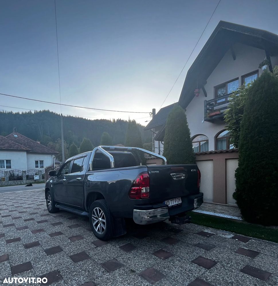 Toyota Hilux 4x4 Double Cab A/T cu Safety Sense Style - 10