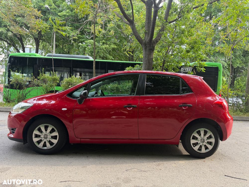 Toyota Auris - 2