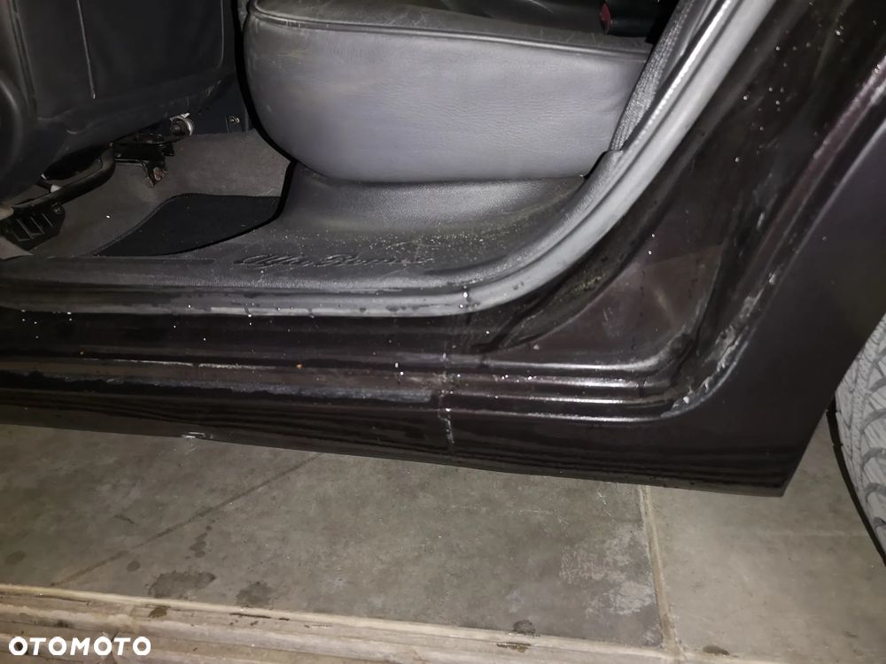 Alfa Romeo 156 2.5 V6 - 27