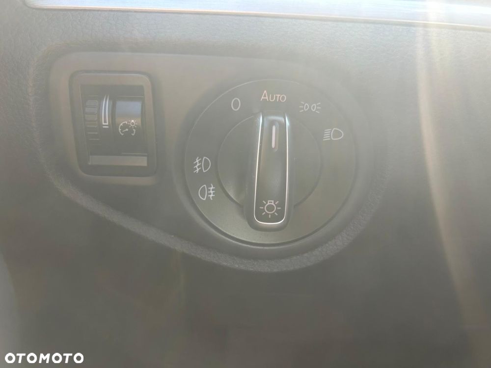 Volkswagen Sharan 2.0 TDI Highline DSG - 34