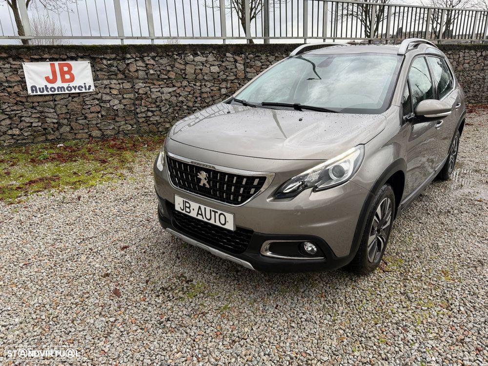 Peugeot 2008 1.2 PureTech Allure - 2