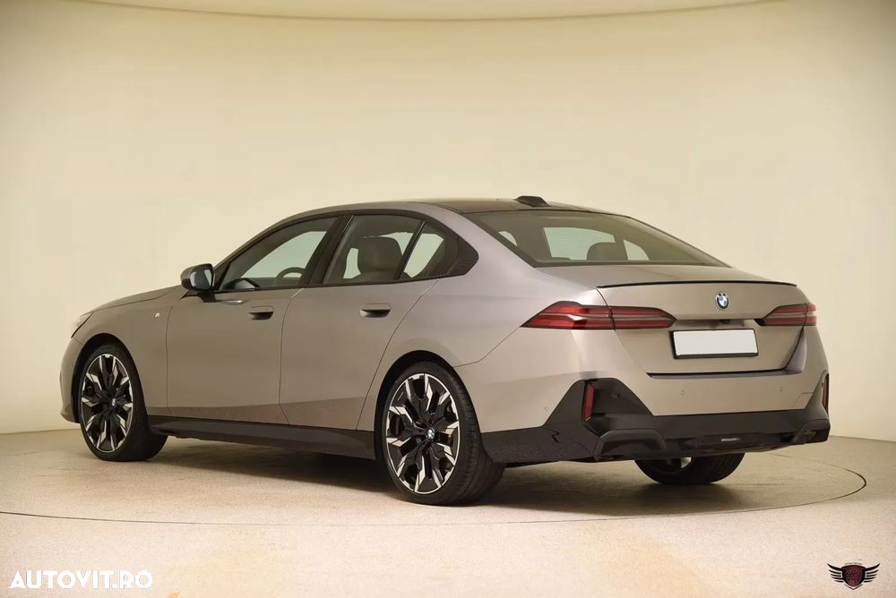 BMW Seria 5 520d xDrive Aut. - 3