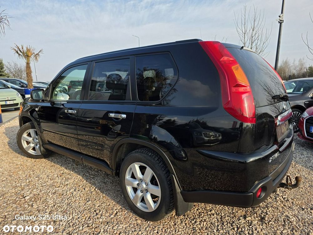 Nissan X-Trail 2.5 4x4 CVT-Automatik SE - 12