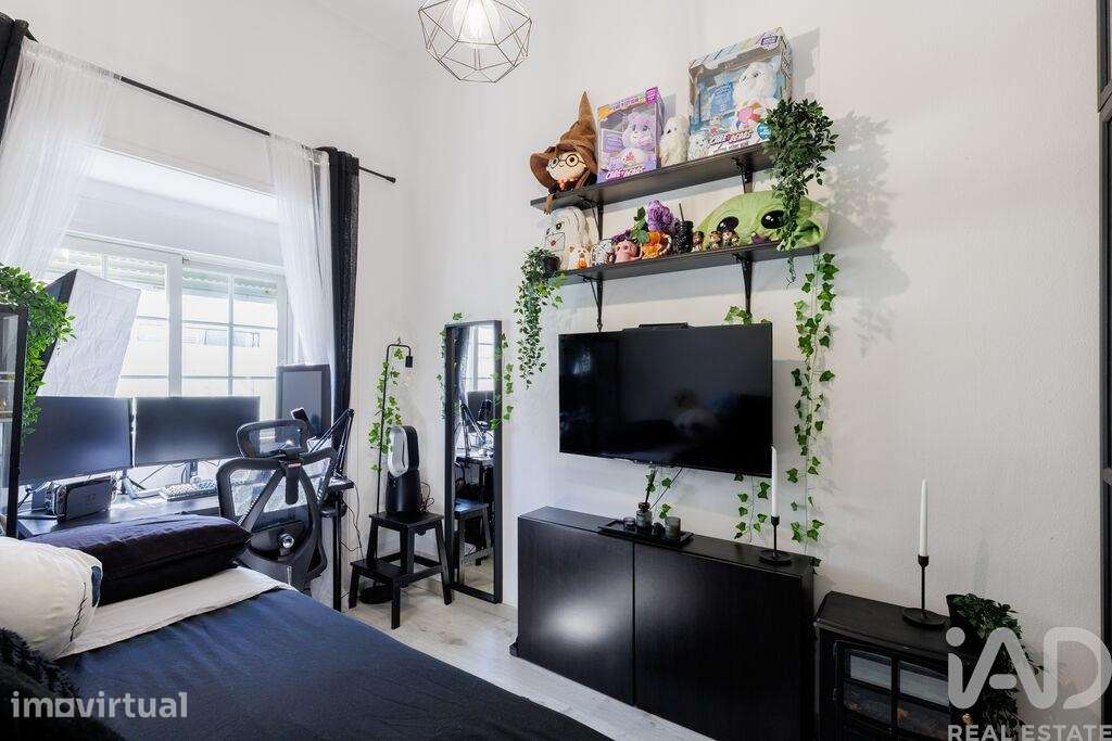 Apartamento T4 em Almada, Cova da Piedade, Pragal e Cacilhas de 92 m2 - Grande imagem: 3/36