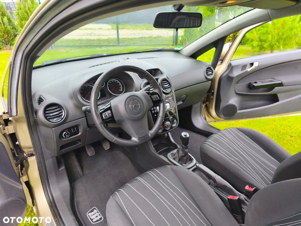 Opel Corsa 1.2 16V EcoFLEX Edition 111 Jahre - 17