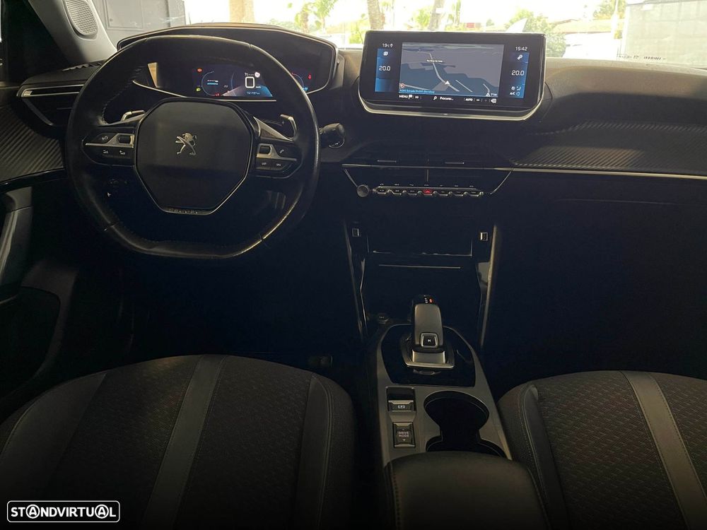 Peugeot 2008 1.2 PureTech Allure Pack EAT8 - 34