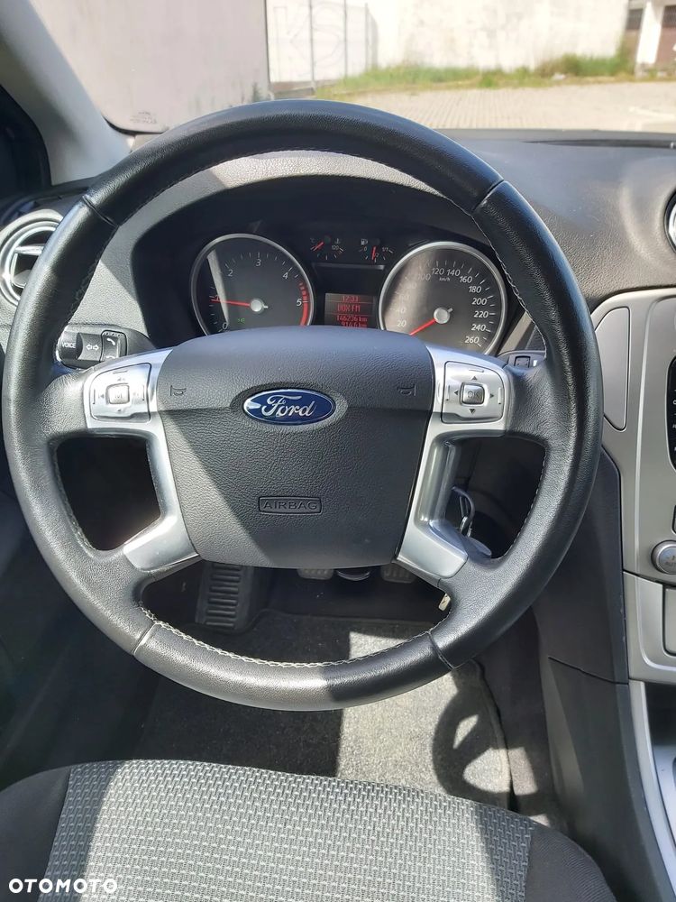 Ford Mondeo 1.8 TDCi Silver X - 19