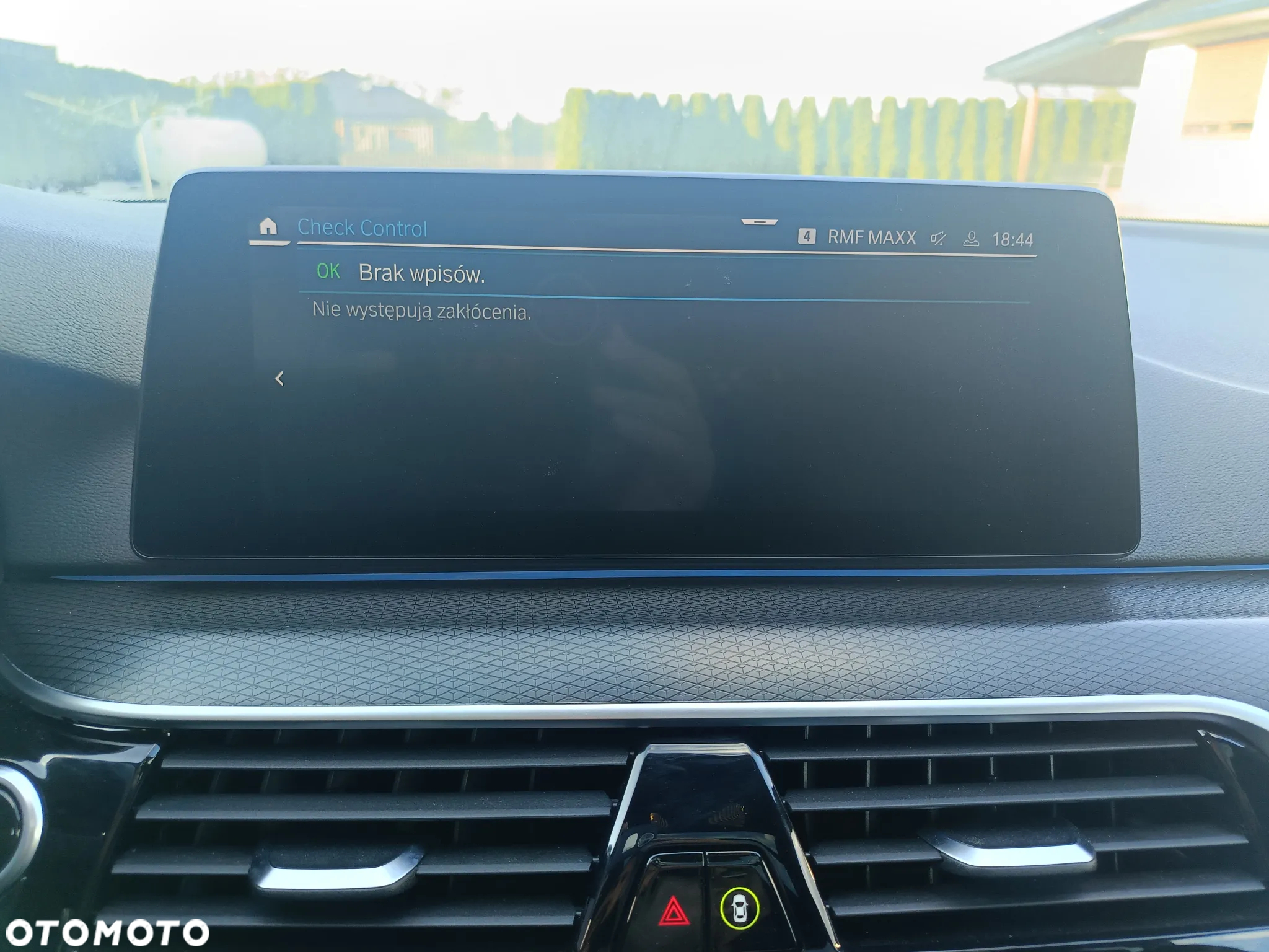 BMW Seria 5 530e xDrive Touring - 32