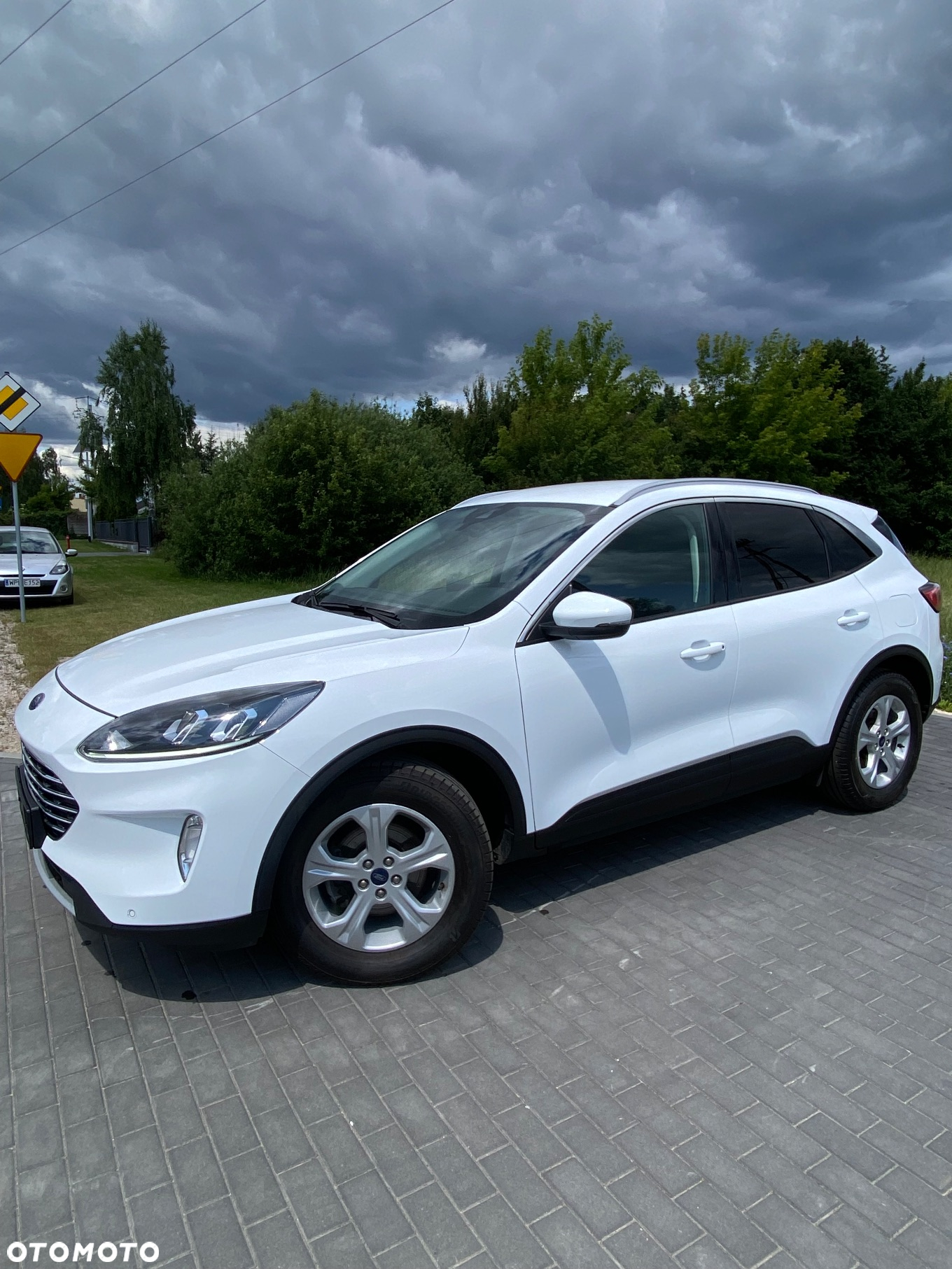 Ford Kuga 1.5 EcoBlue FWD Titanium - 29