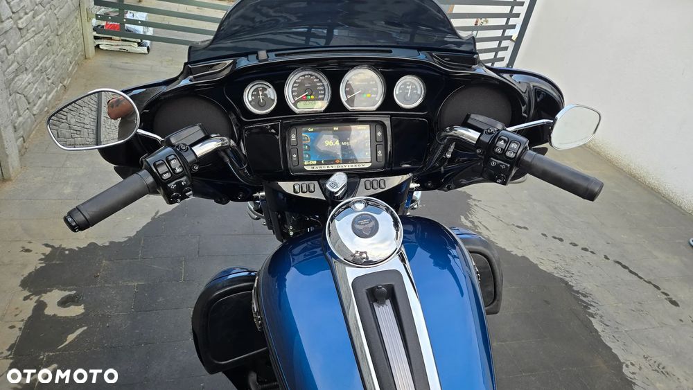 Harley-Davidson Touring Electra Glide - 12