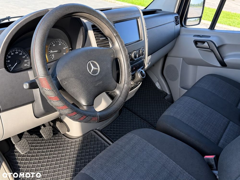Mercedes-Benz W906 SPRINTER L1H1 - 8