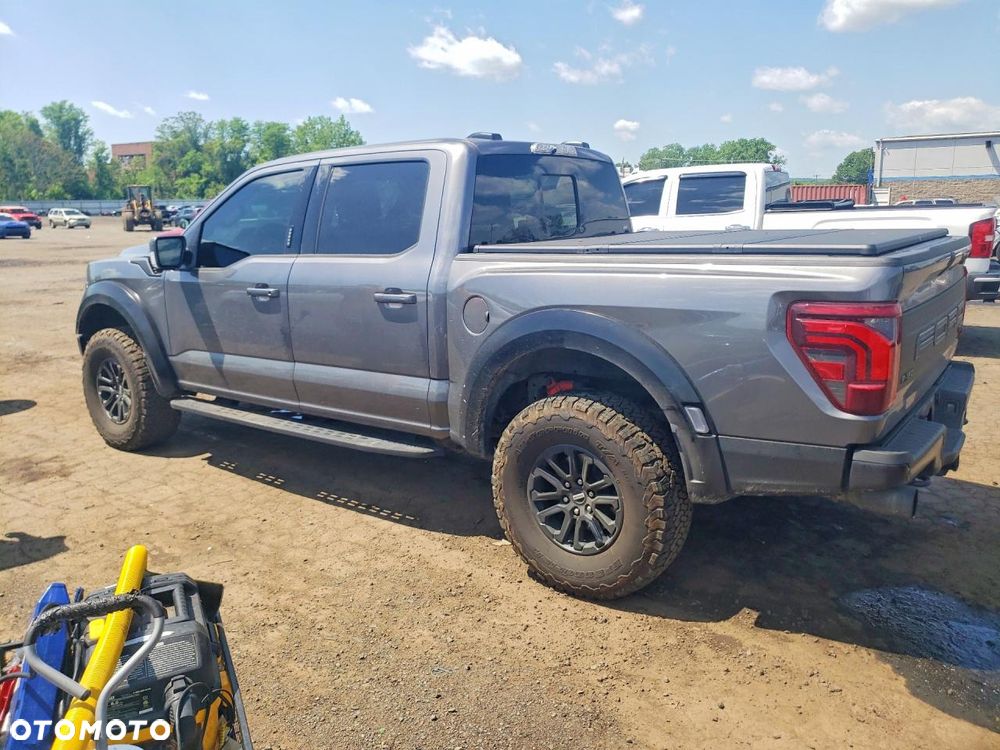 Ford F150 - 4