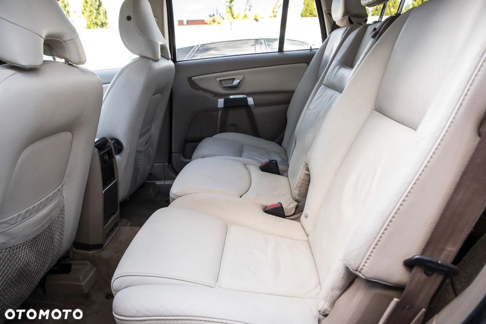 Volvo XC 90 - 23