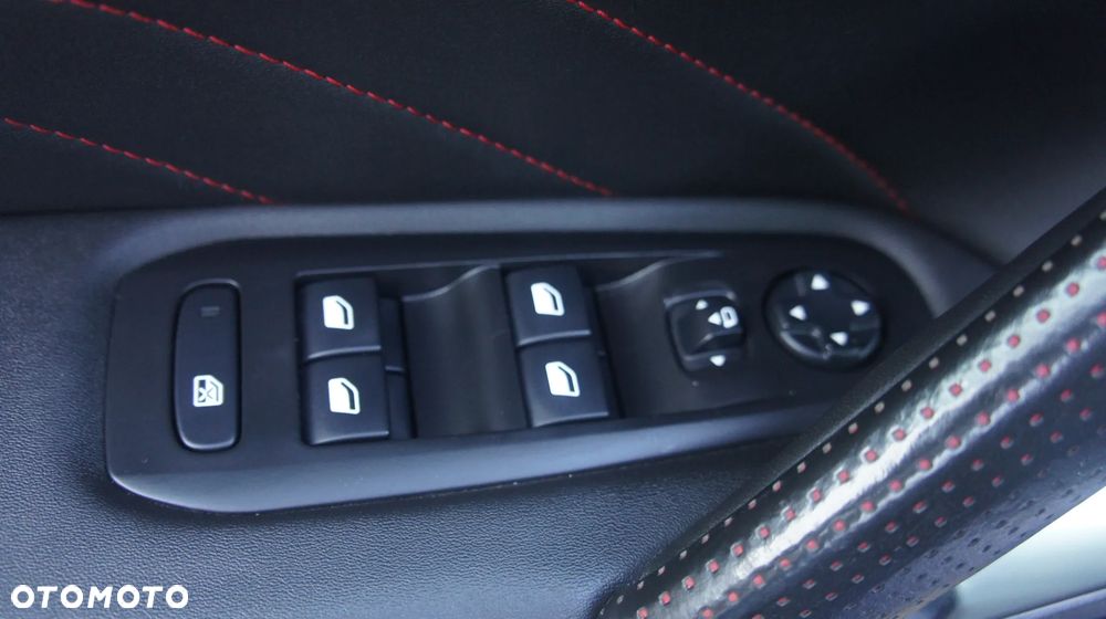 Peugeot 308 - 15