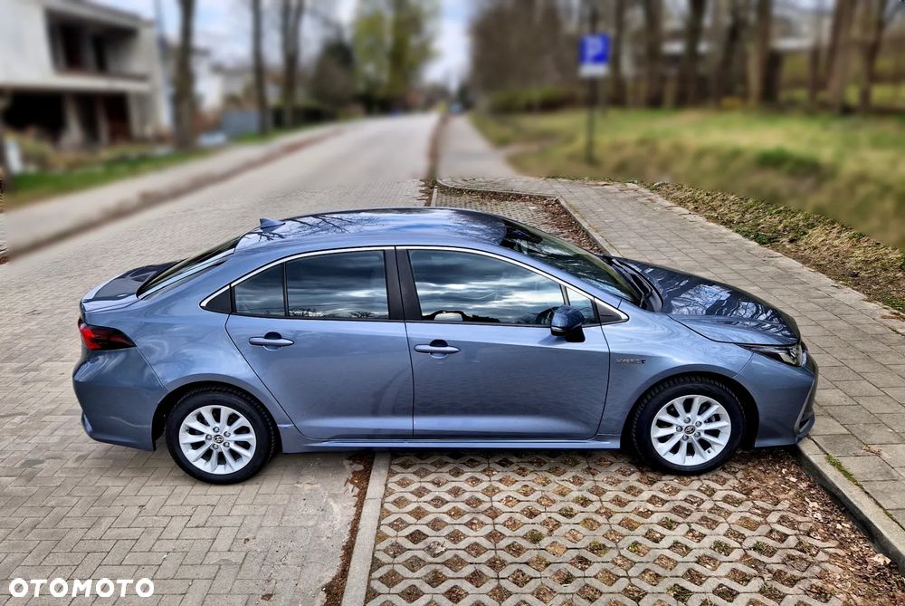 Toyota Corolla 1.8 Hybrid Comfort - 12