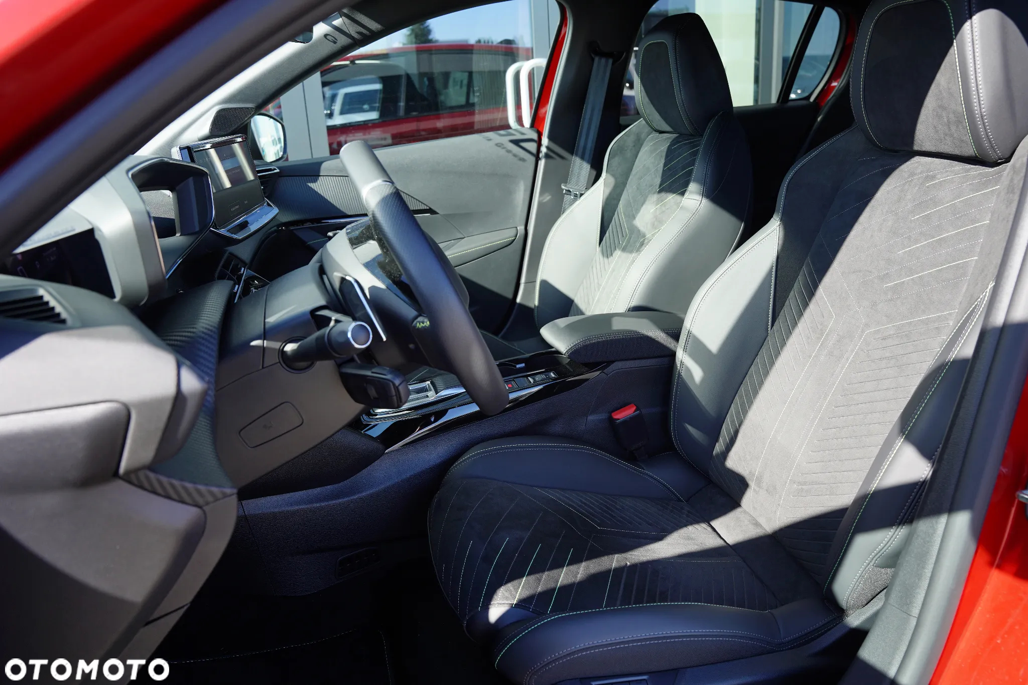 Peugeot 208 1.2 mHEV GT - 7