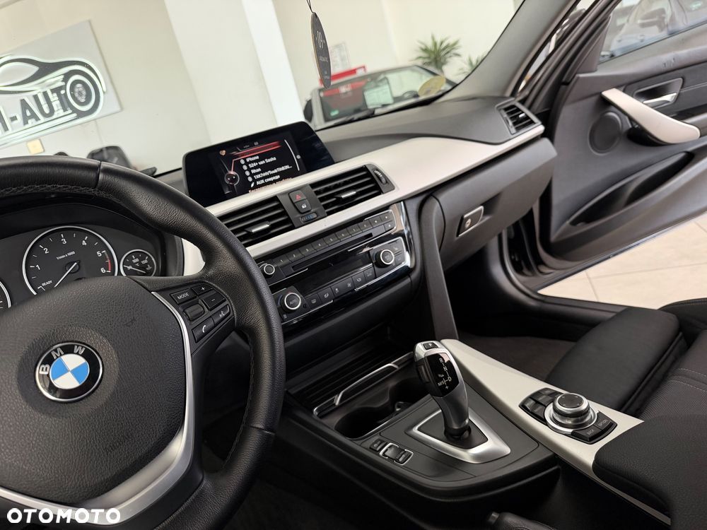 BMW Seria 3 320d Edition M Sport Shadow - 22