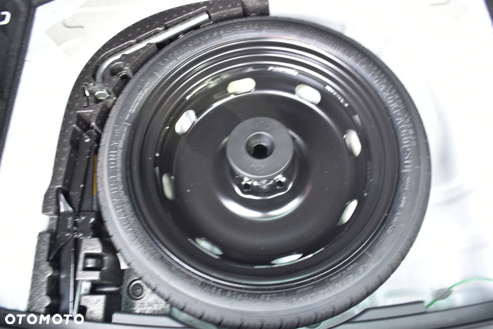 Skoda Karoq 1.5 TSI ACT Selection DSG - 36