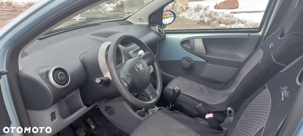 Toyota Aygo Cool - 13