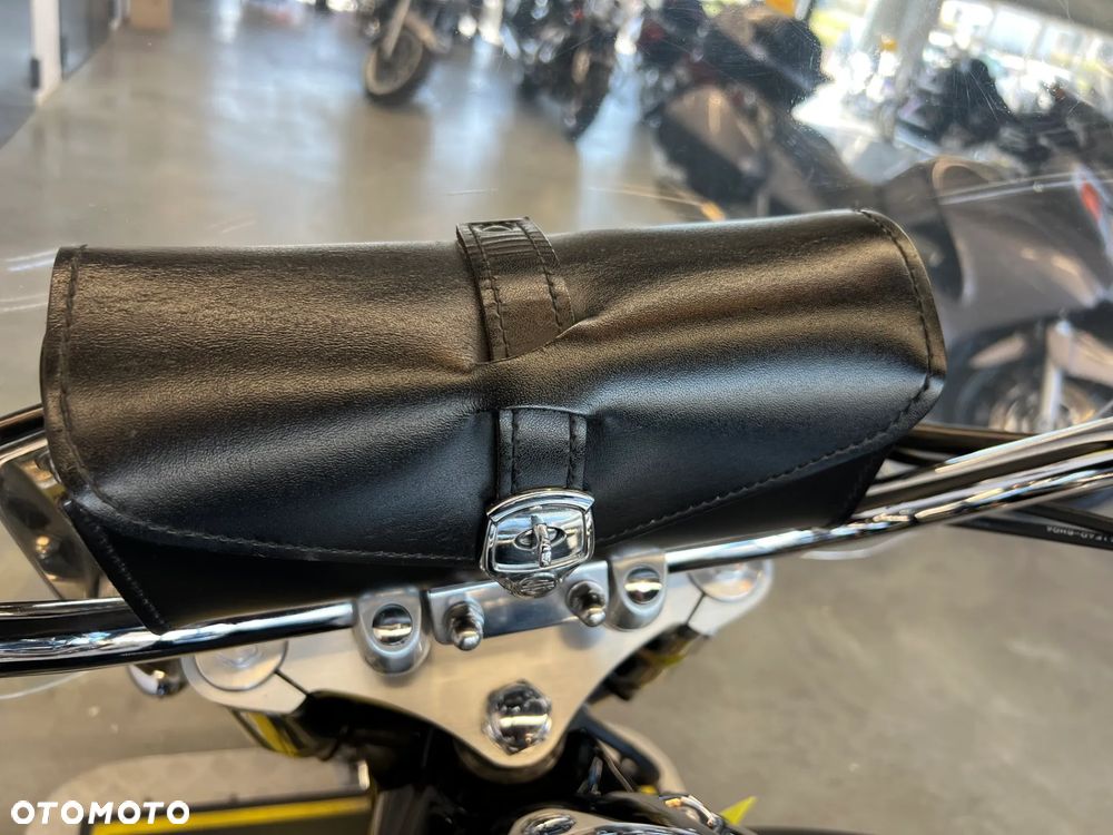 Suzuki Intruder - 28