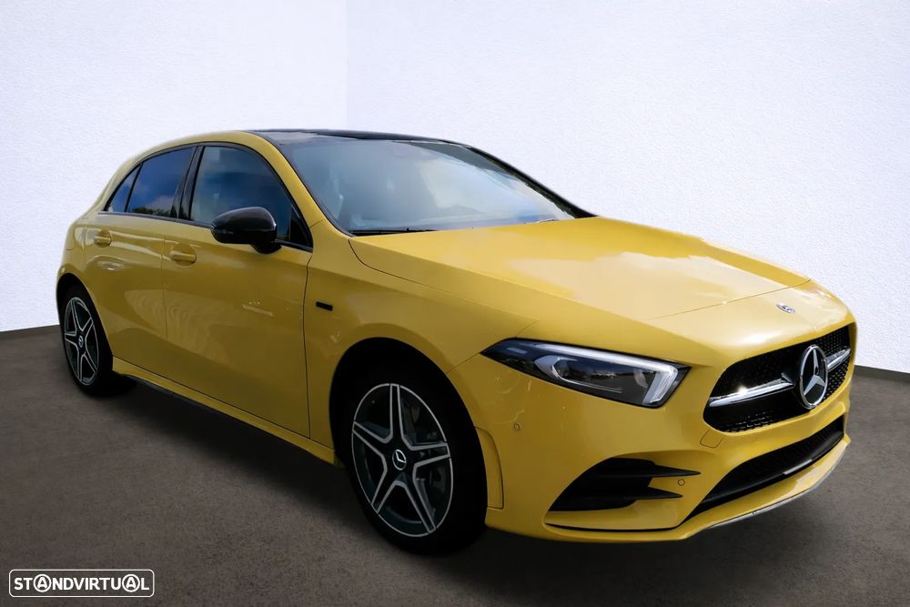 Mercedes-Benz A 250 e AMG Line - 1