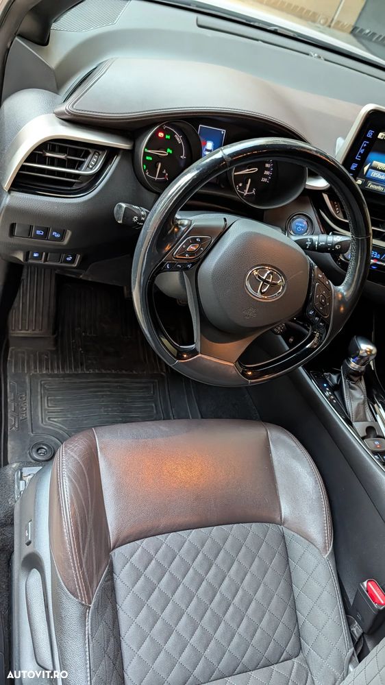Toyota C-HR 1.8 HSD 4x2 CVT C-lassy LED - 18