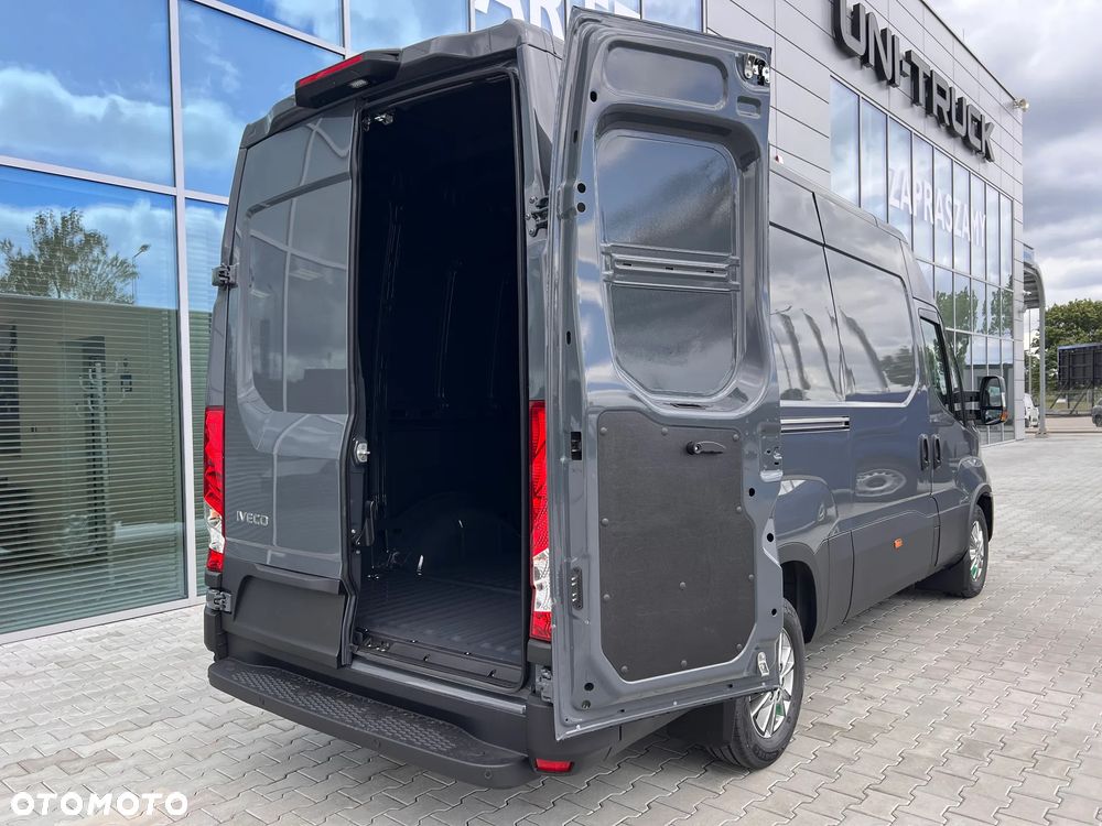 Iveco Szukasz mocnego dostawczaka? Właśnie go znalazłeś!Mocne Daily na już! - 19
