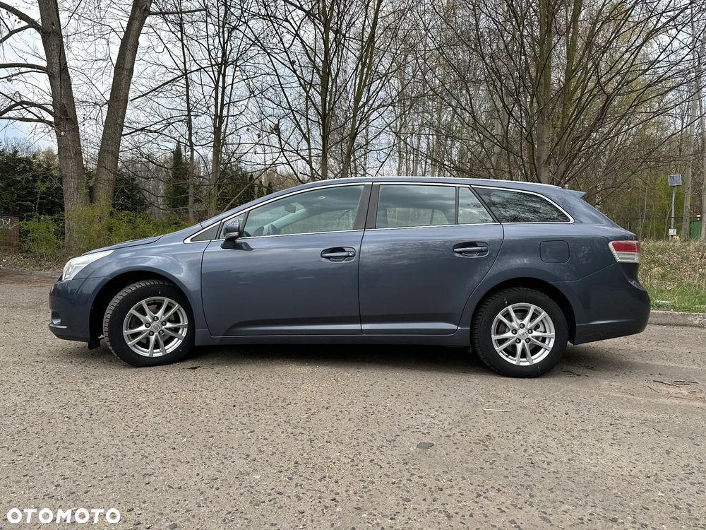 Toyota Avensis 1.8 Sol plus NAVI - 5