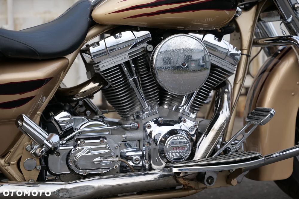 Harley-Davidson Touring Road King - 19