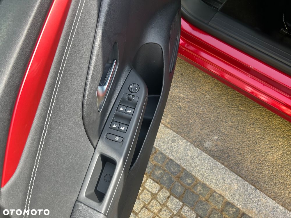 Opel Corsa 1.2 T mHEV Yes 2025 eDCT - 16