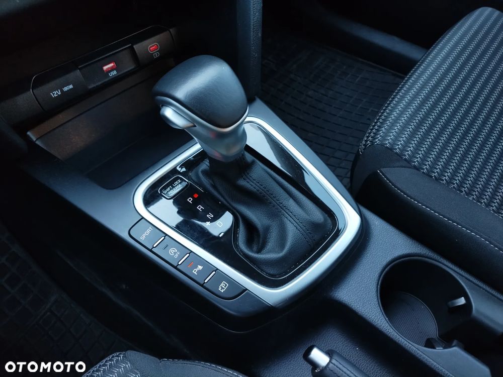 Kia XCeed 1.5 T-GDI M DCT - 13