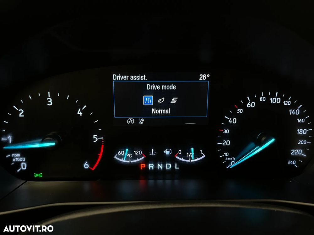 Ford Focus 1.5 EcoBlue Titanium - 19