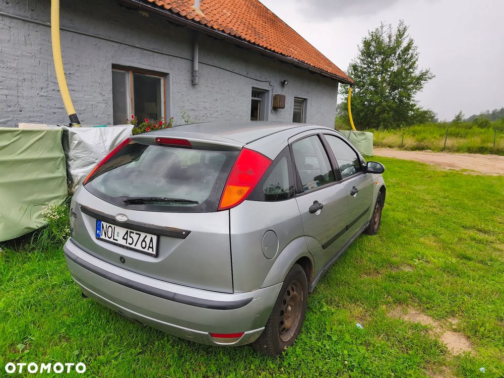 Ford Focus 1.6 Comfort - 4