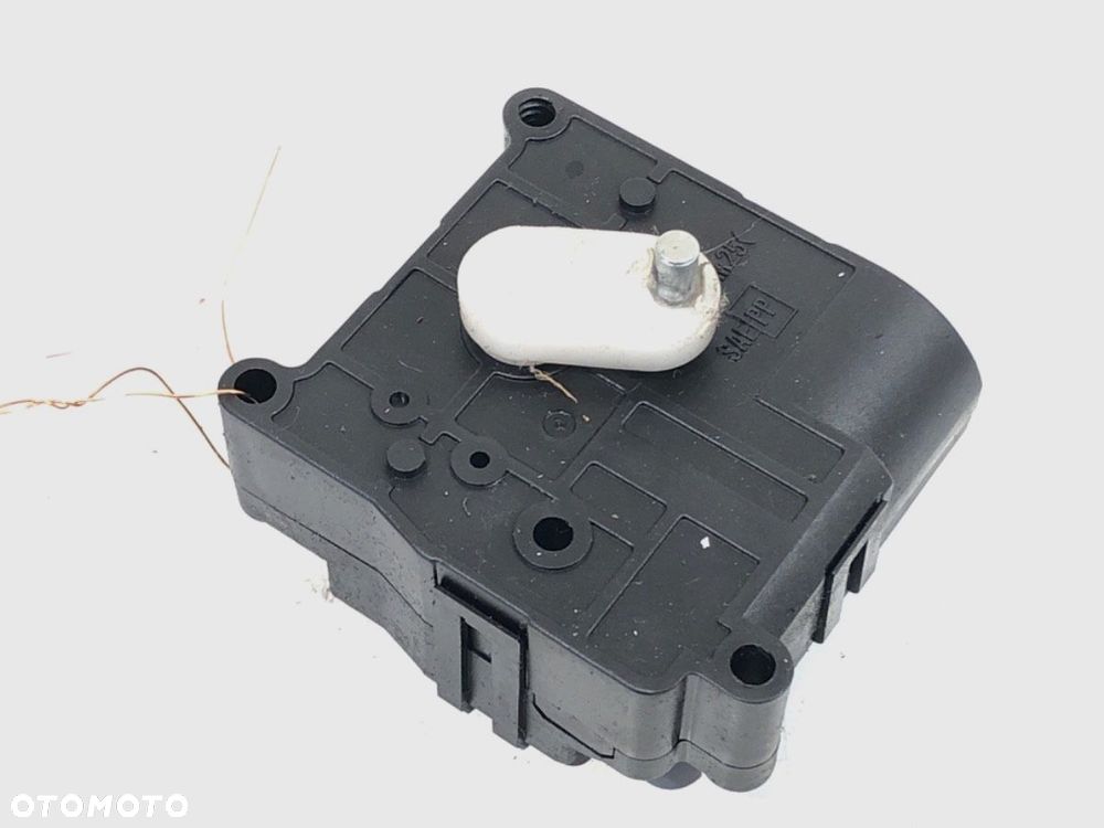 SILNIK NAGRZEWNICY - 45.00 PLN - TOYOTA COROLLA Verso (ZER_, ZZE12_, R1_) 2004 - 2009 2.2 D-4D - 1