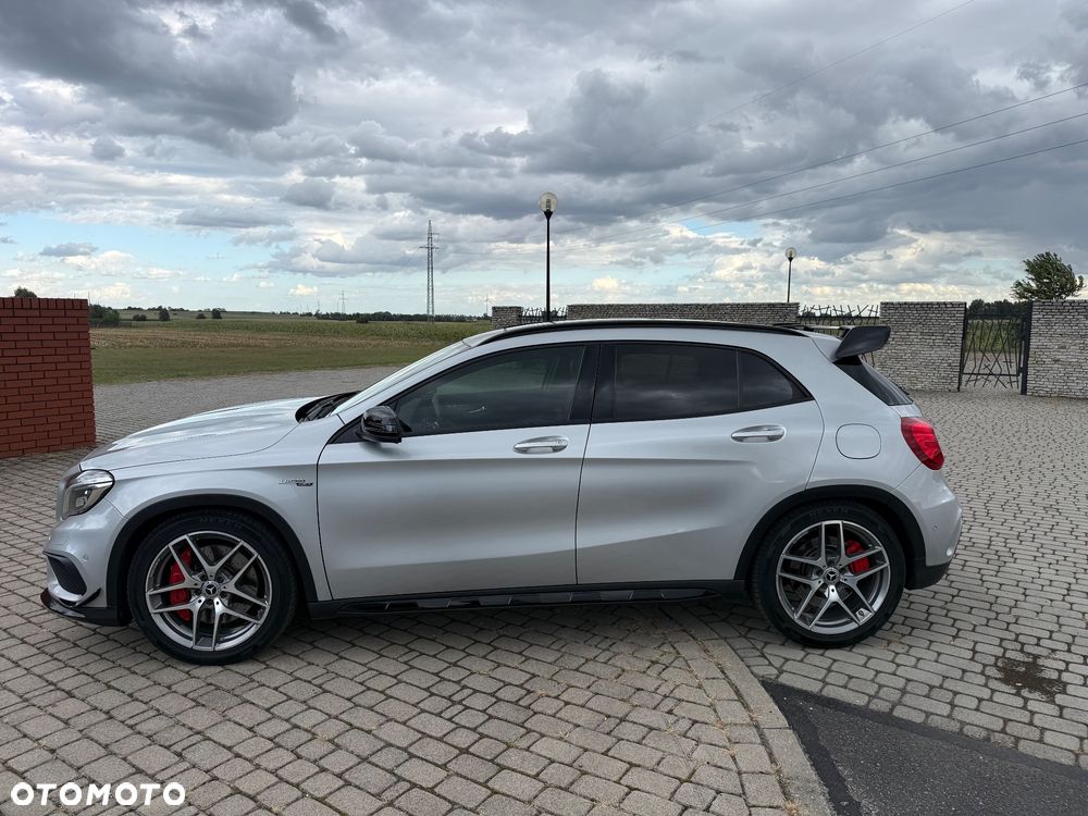 Mercedes-Benz GLA - 3