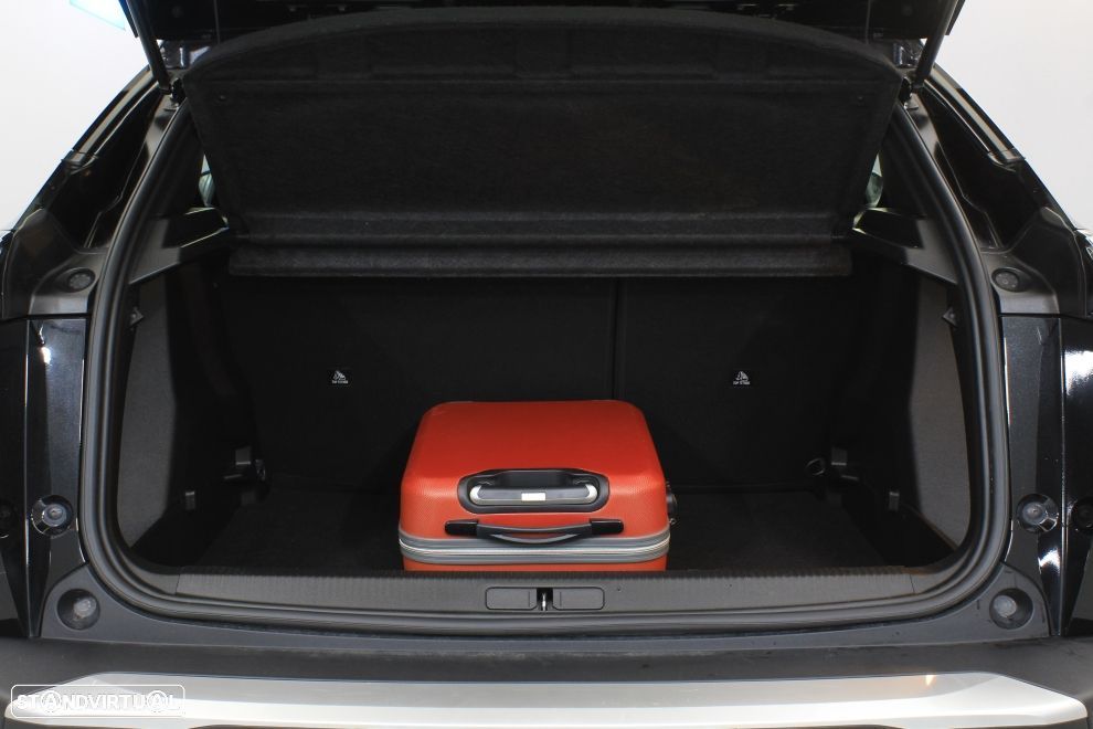 Peugeot 2008 1.2 PureTech Active Pack - 26