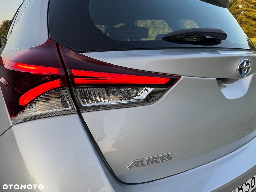 Toyota Auris Hybrid 135 Comfort - 39