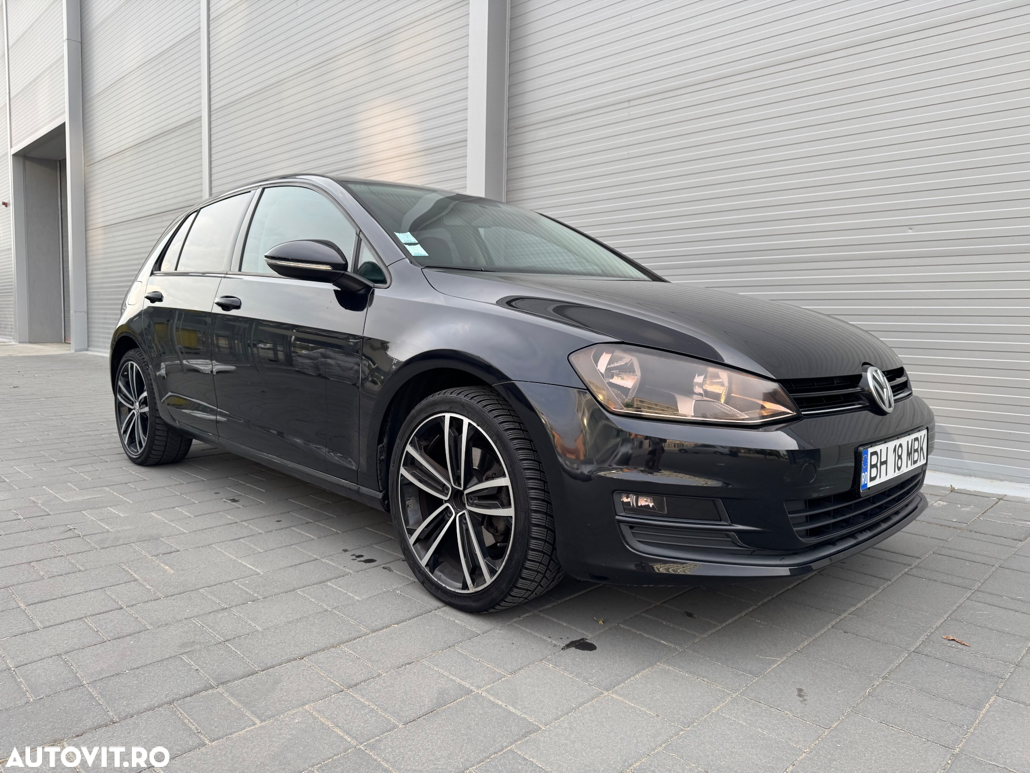 Volkswagen Golf 1.6 TDI (BlueMotion Technology) Comfortline - 28