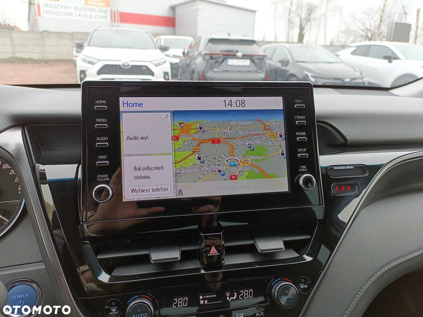 Toyota Camry - 20