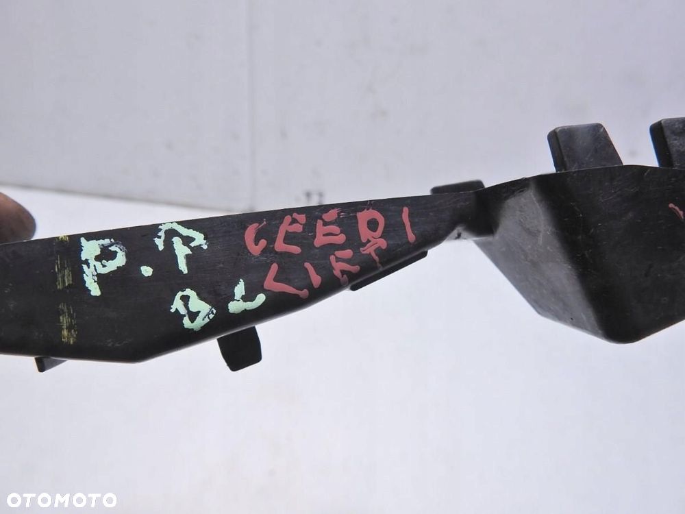 ŚLIZG ZDERZAKA PRAWY PRZÓD KIA CEED I LIFT 86514-1H500 - 2