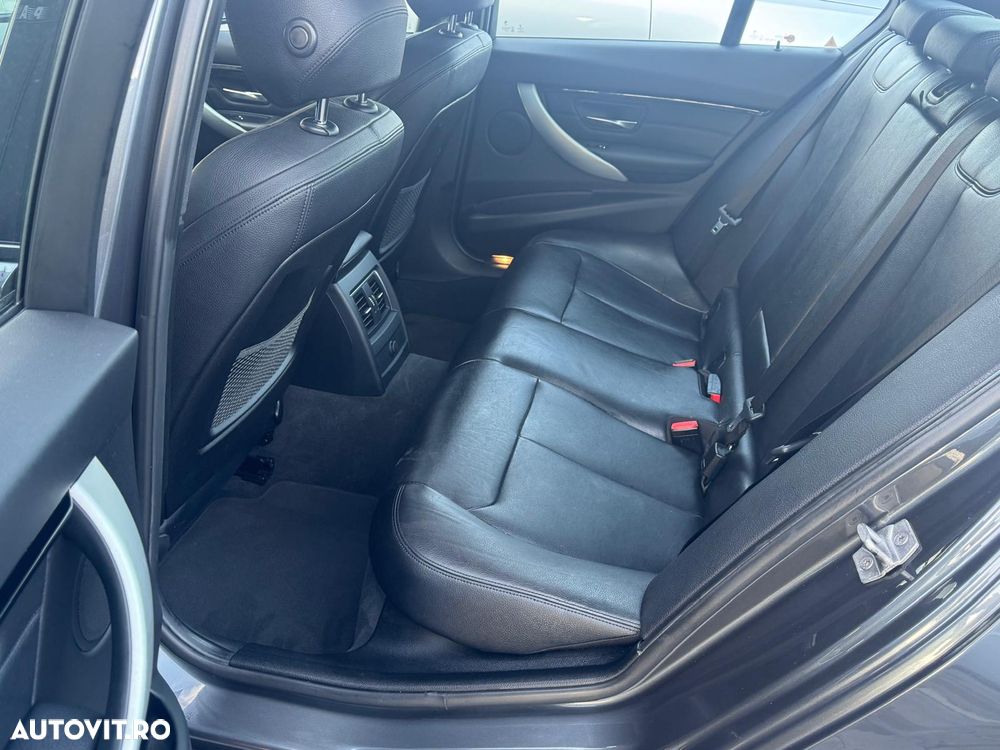 BMW Seria 3 330e iPerformance AT M Sport Shadow - 13